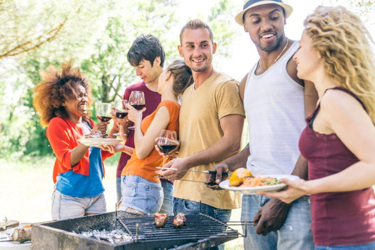 Gather with family and friends this summer for great barbecues. 
